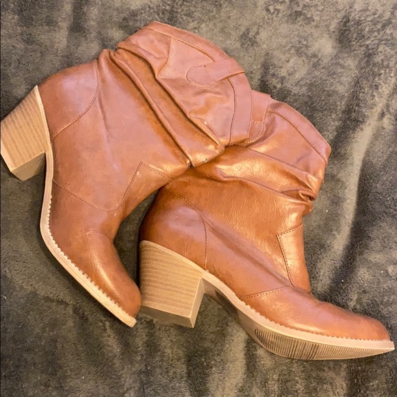 Cowboy booties/boots - Picture 1 of 4